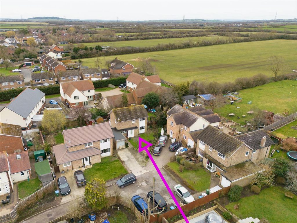 3 bed detached house for sale in Bakery Close, Grendon Underwood, Aylesbury HP18 Zoopla