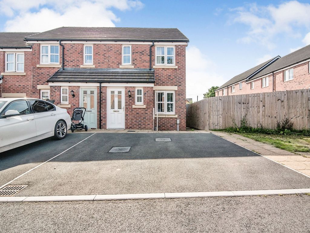 2 bed end terrace house for sale in Primrose Avenue, Clehonger