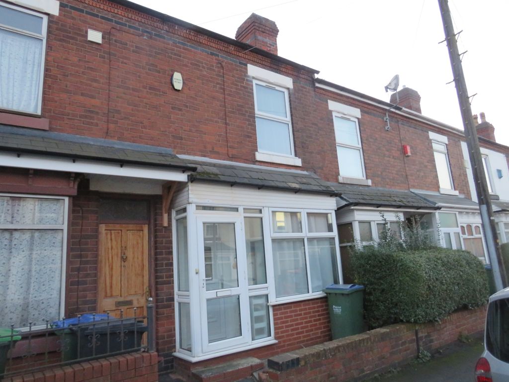 2 bed property to rent in Gresham Road, Oldbury B68, £895 pcm Zoopla