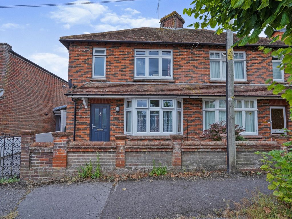 Salisbury Street, Devizes SN10  