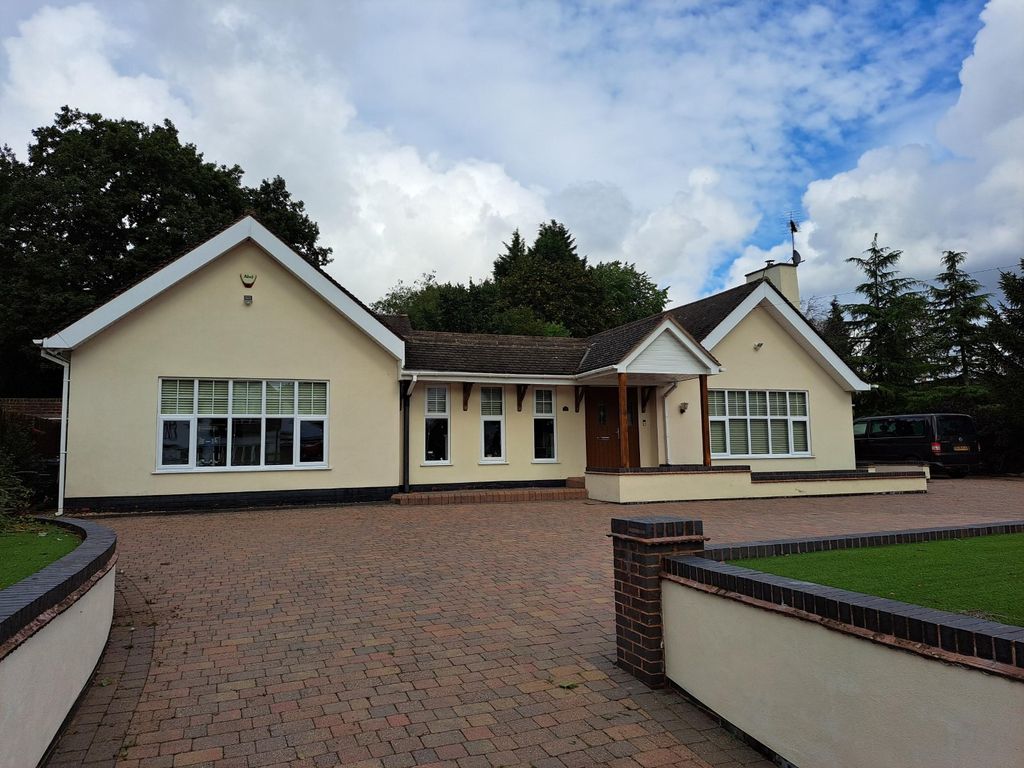 5 bed detached bungalow for sale in Barker Road, Four Oaks, Sutton