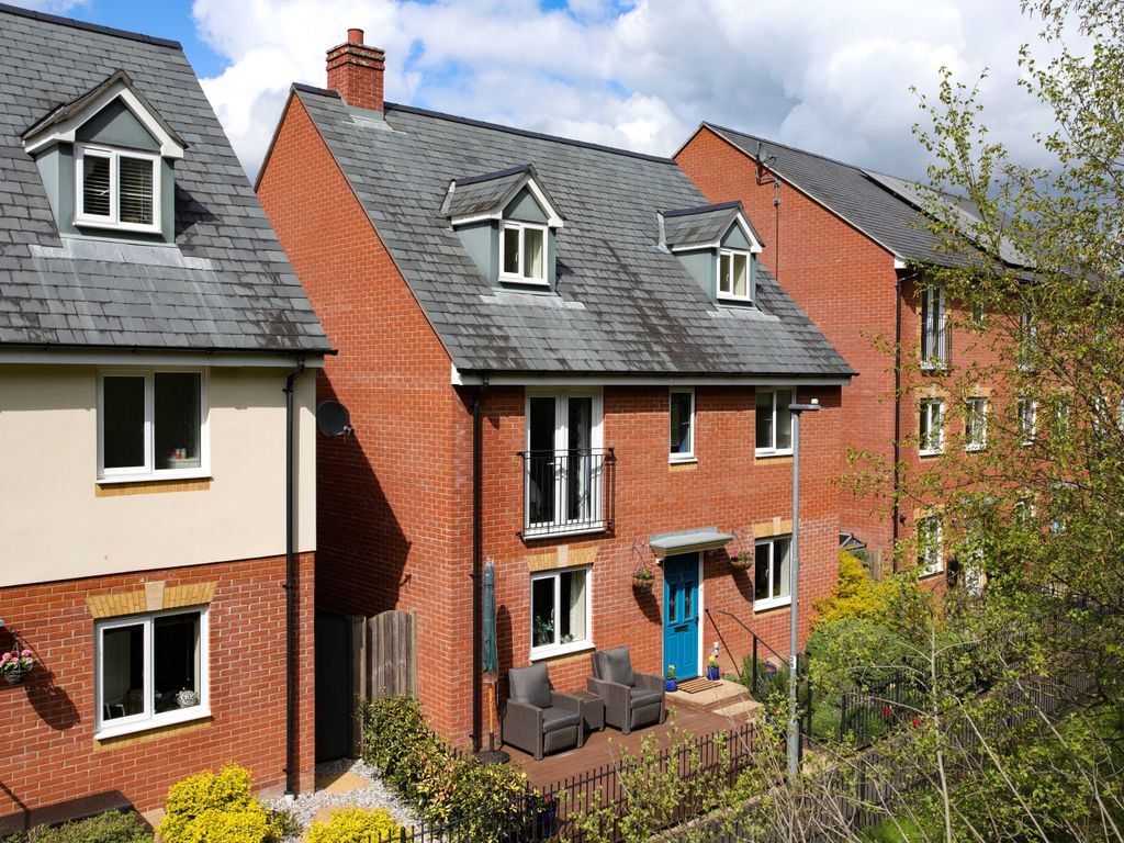 5 bed detached house for sale in Templer Place, Bovey Tracey, Newton Abbot TQ13 Zoopla