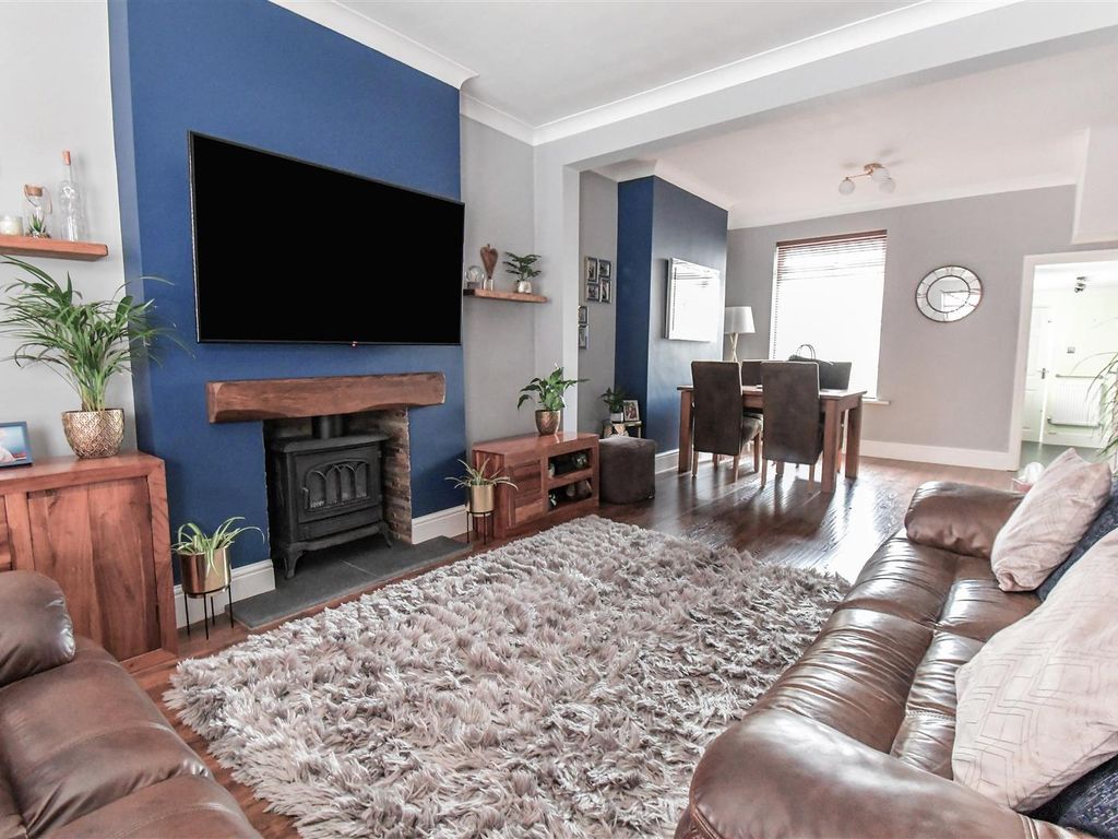 3 bed terraced house for sale in Lee Street, Hull HU8 Zoopla