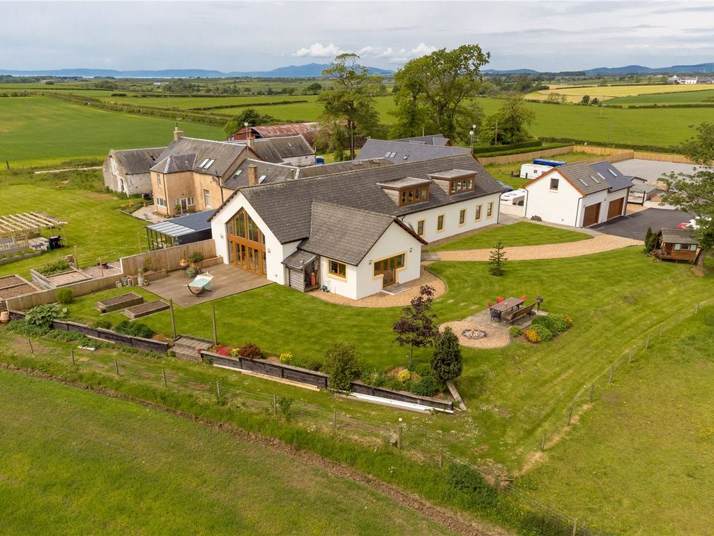 5 bed linkdetached house for sale in The Lambroughton Byre, Kilmaurs