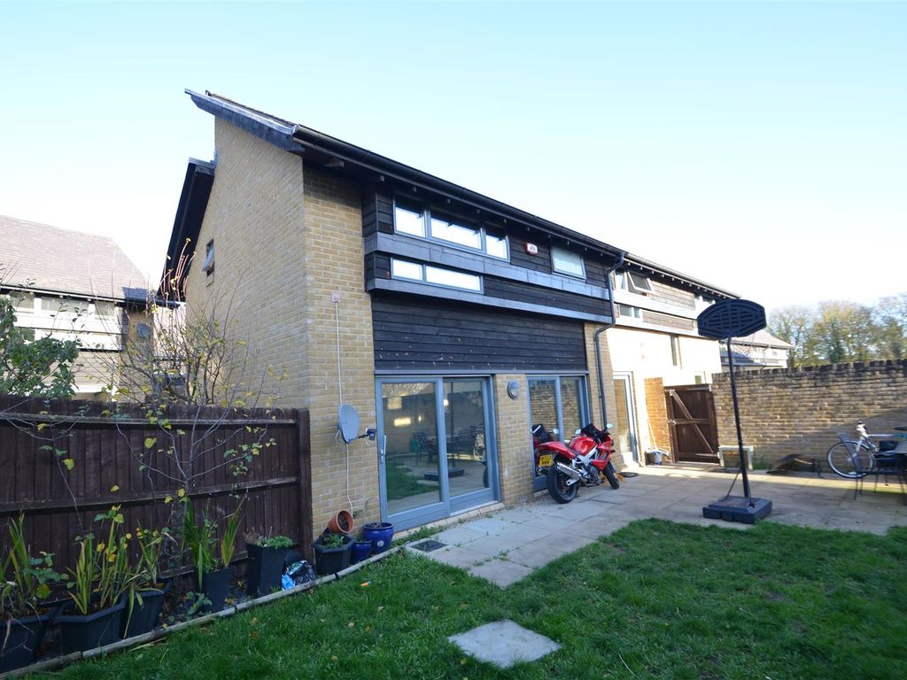 3 bed detached house for sale in Petal Lane, Newhall, Harlow CM17 Zoopla