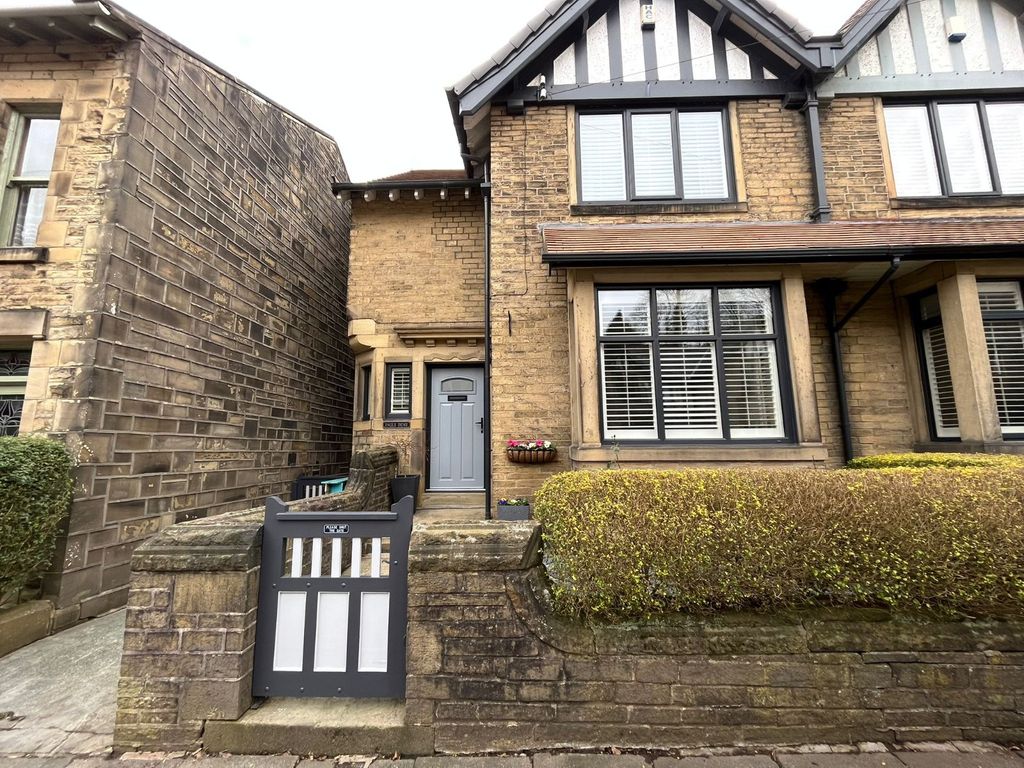 4 bed semidetached house for sale in Cragg Road, Hebden Bridge HX7