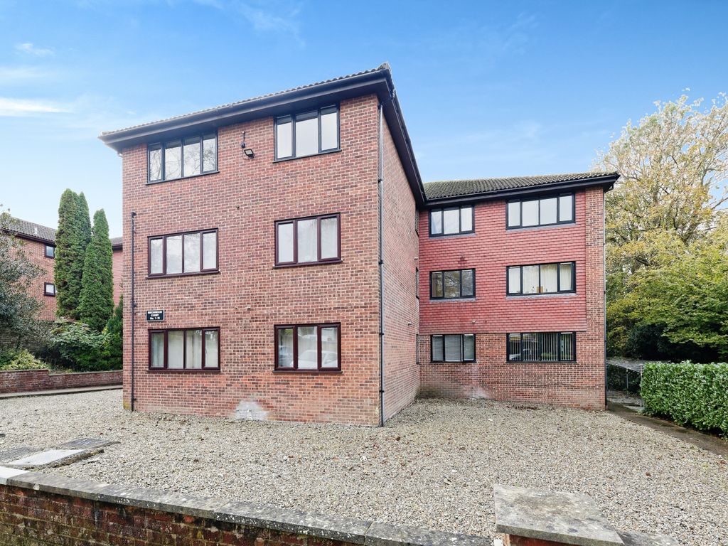 1 bed flat for sale in London Road, River, Dover CT16 Zoopla