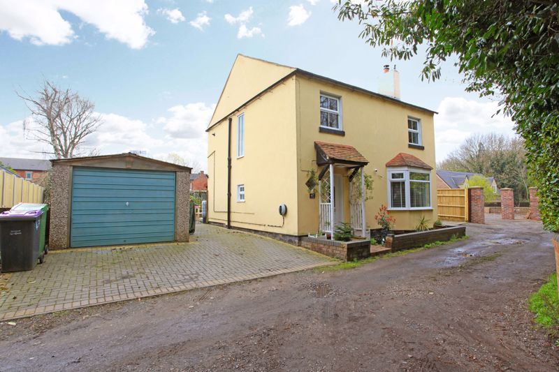 3 bed detached house for sale in Hadley Park Road, Leegomery, Telford