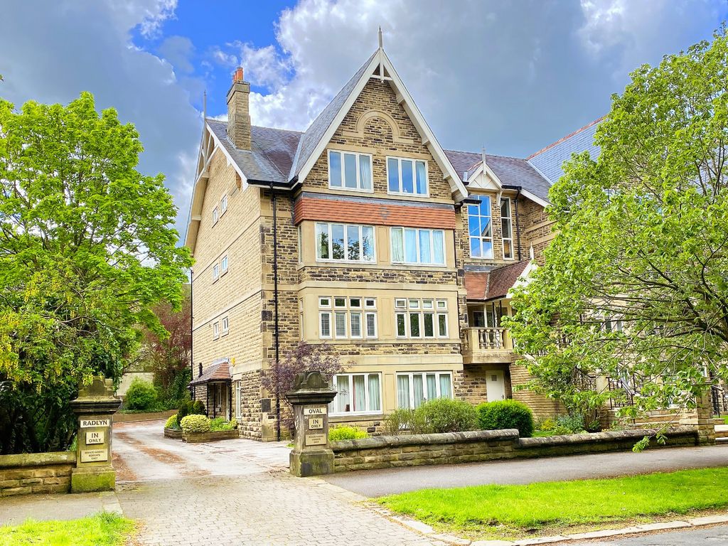 2 bed flat for sale in Radlyn Oval, Park Avenue, Harrogate HG2 Zoopla