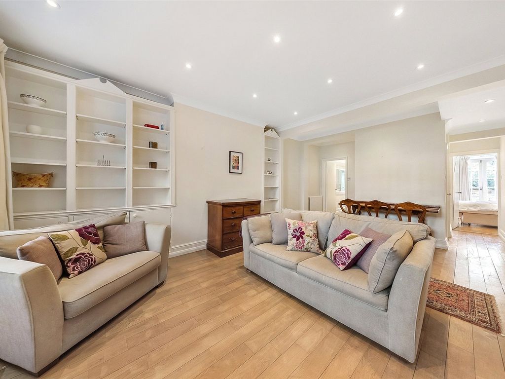 2 bed flat to rent in Redcliffe Gardens, Earl's Court, London SW10, £