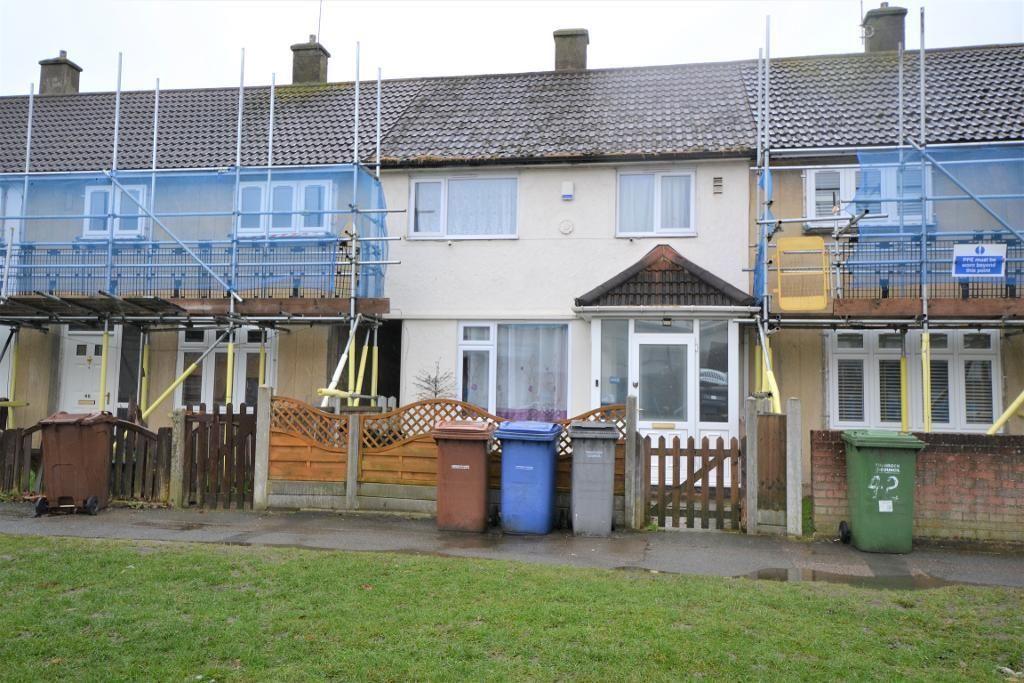 3 bed terraced house to rent in Arisdale Avenue, South Ockendon, Essex