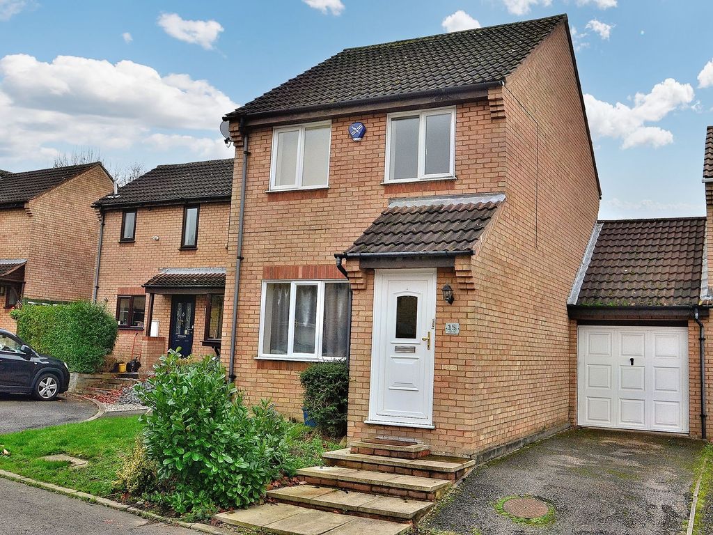 3 bed linkdetached house to rent in Leigh Hill, Emerson Valley MK4, £