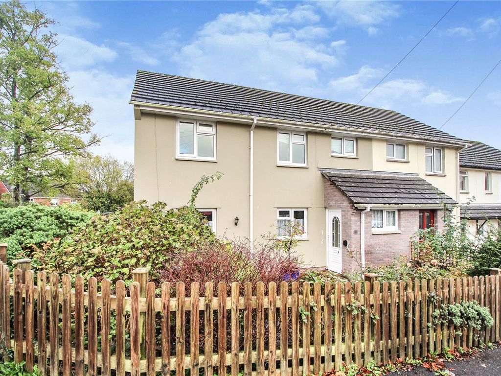3 bed semidetached house for sale in Speedwell Close, Barnstaple EX32
