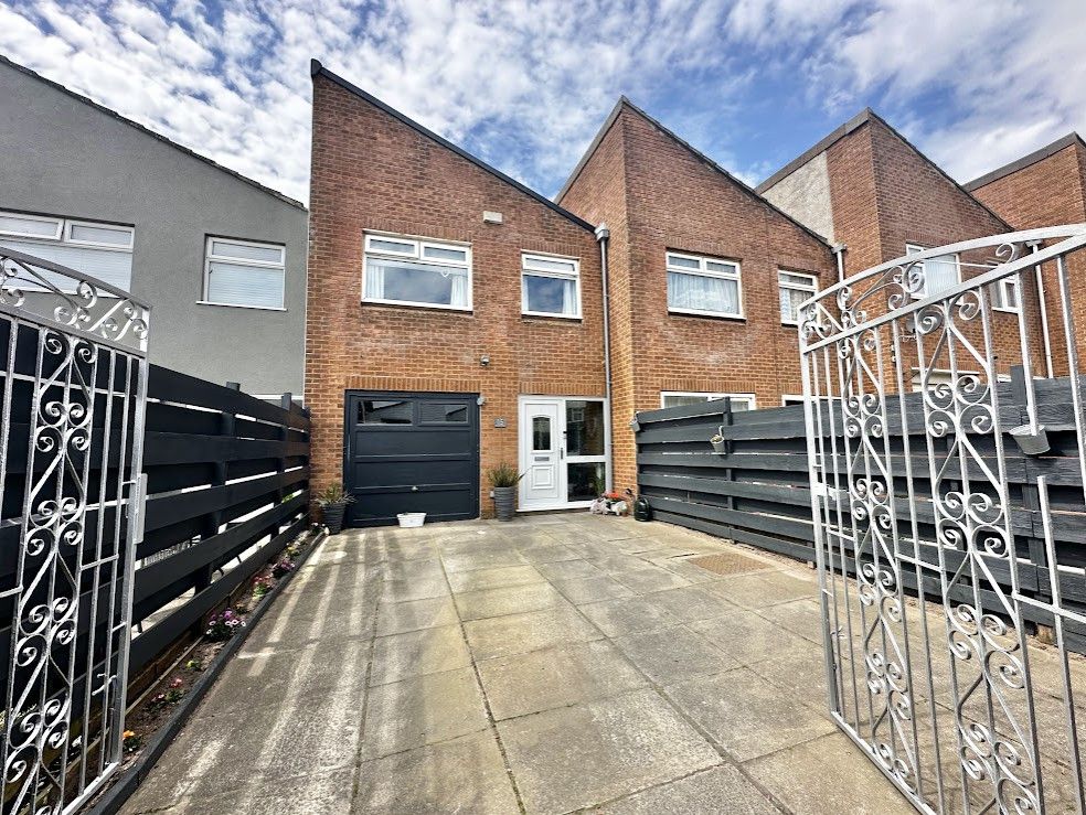 3 bed terraced house for sale in Chatteris Place, Cleveleys FY5, £