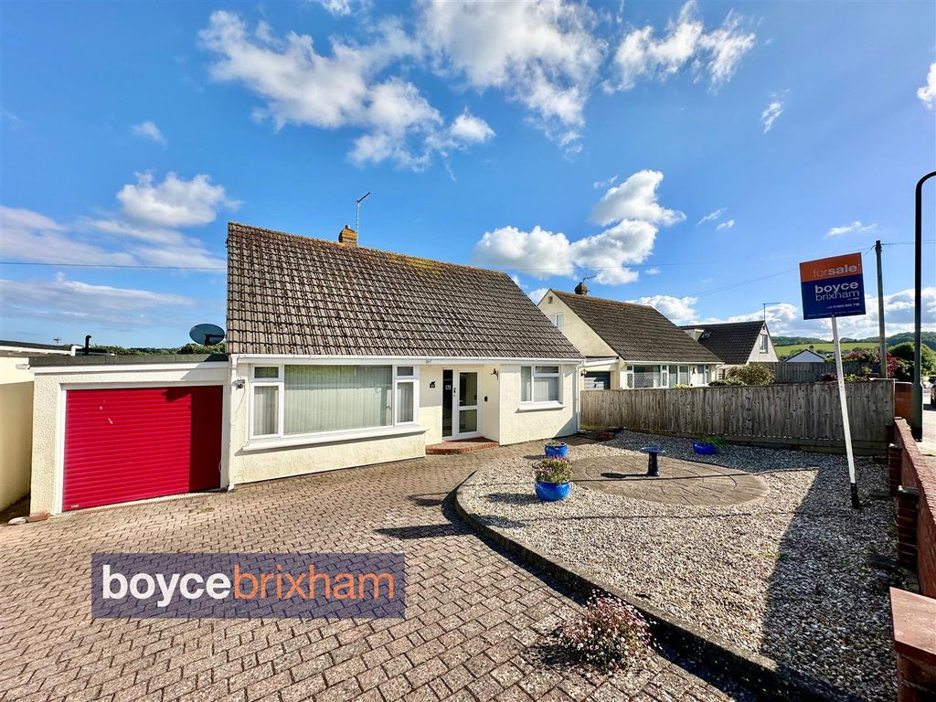 3 bed detached bungalow for sale in Northfields Lane, Brixham TQ5, £