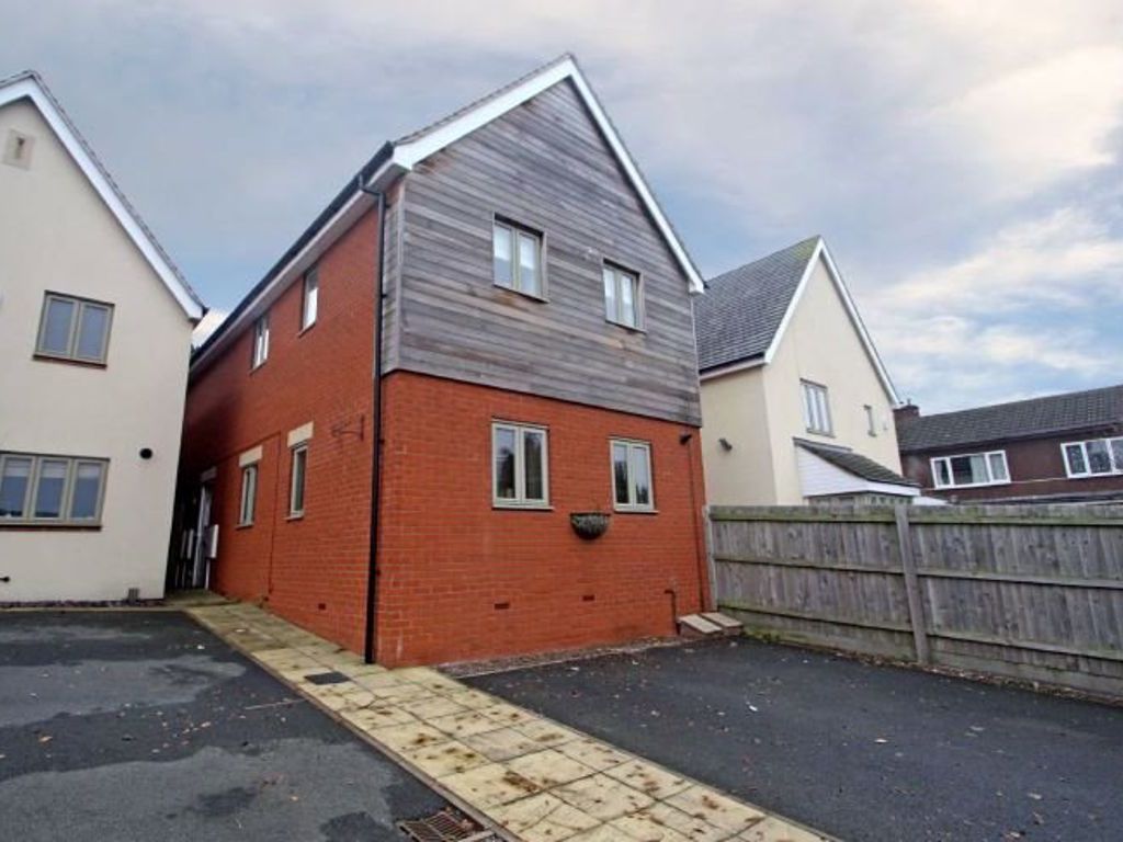 2 bed flat to rent in Campbell Road, Hereford HR1 Zoopla