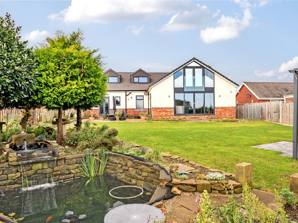 5 bed detached house for sale in Sandy Lane, Middlestown, Wakefield