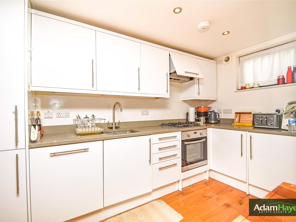 Viceroy Close, East End Road, London N2