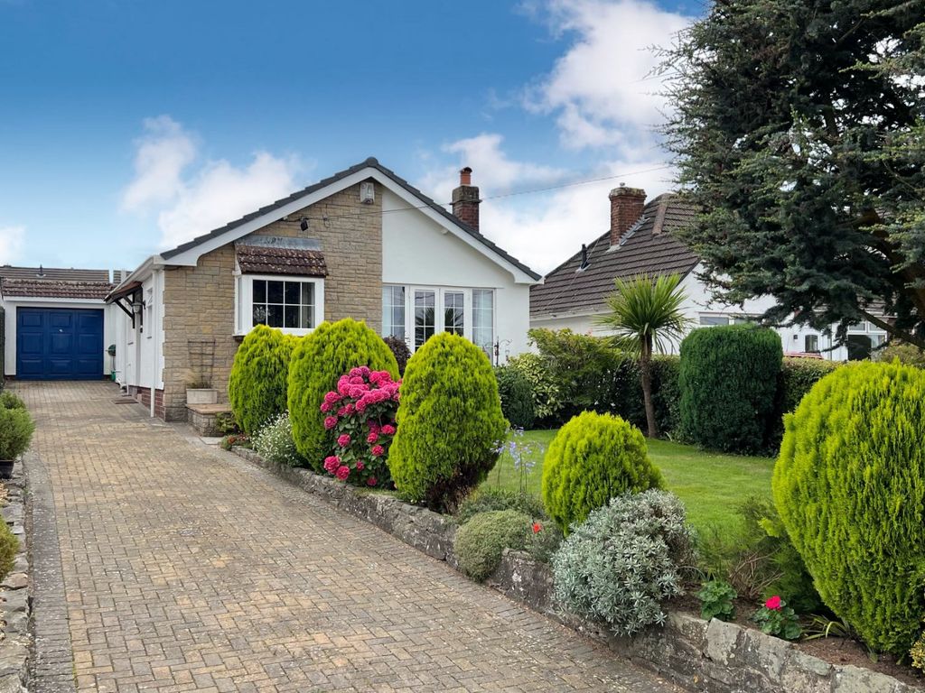 2 bed bungalow for sale in Down Road, Portishead, Bristol BS20, £