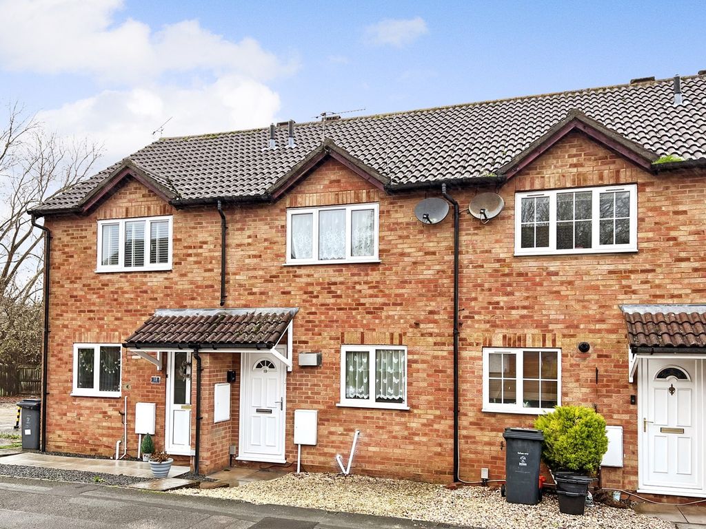 2 bed terraced house for sale in Bayleaf Avenue, Swindon SN2 Zoopla