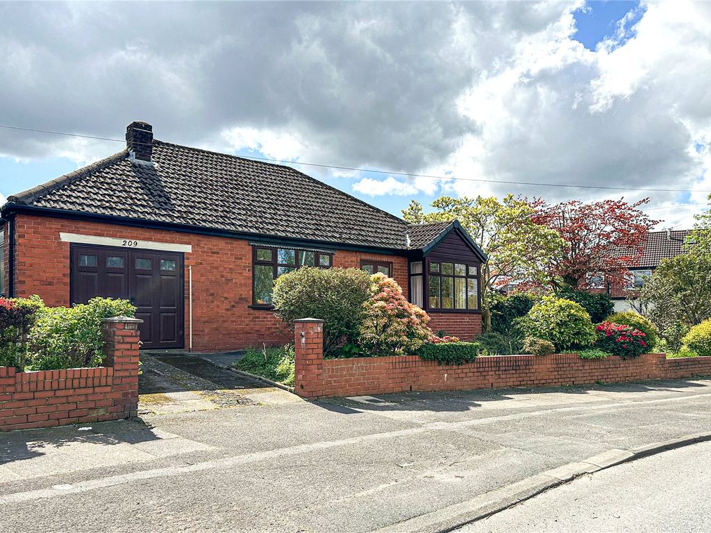 3 bed detached bungalow for sale in Lord Lane, Failsworth, Manchester