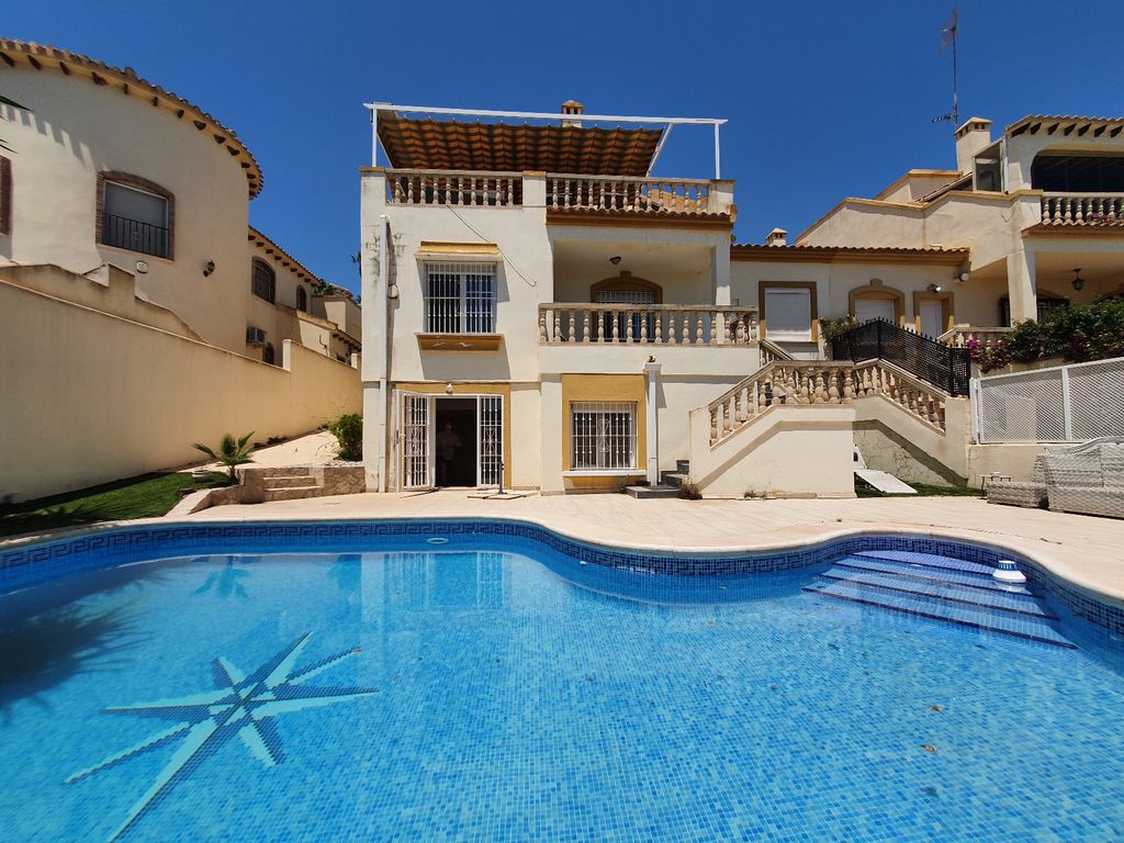 5 bed detached house for sale in Villamartin, Costa Blanca South, Spain