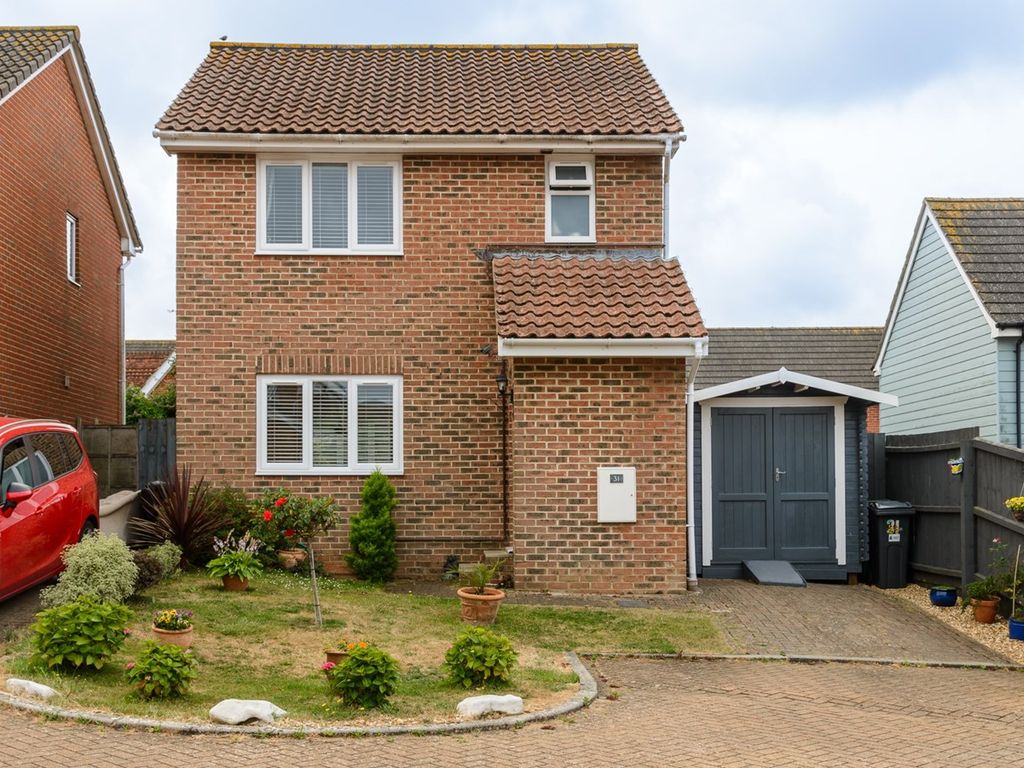 3 bed detached house for sale in Kingslea Park, East Cowes PO32, £