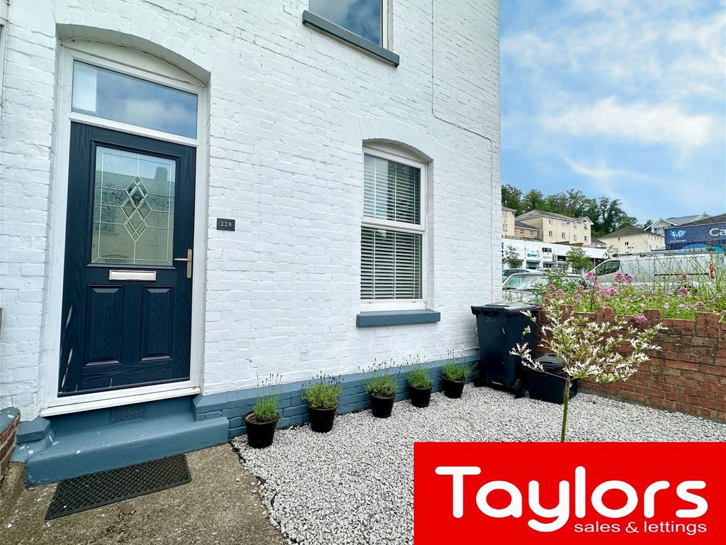 2 bed end terrace house for sale in Lymington Road, Torquay TQ1, £