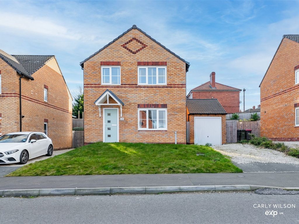 4 bed detached house for sale in Myers Avenue, Rotherham S65, £225,000