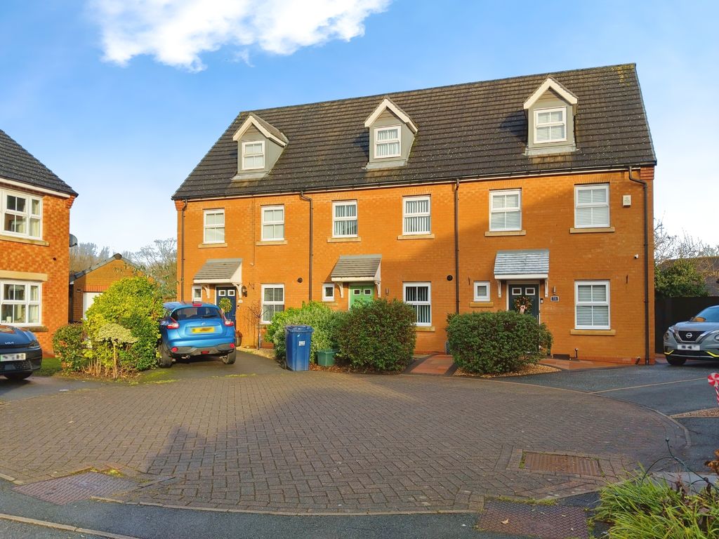 3 bed terraced house for sale in The Orchards, Leyland PR26, £180,000