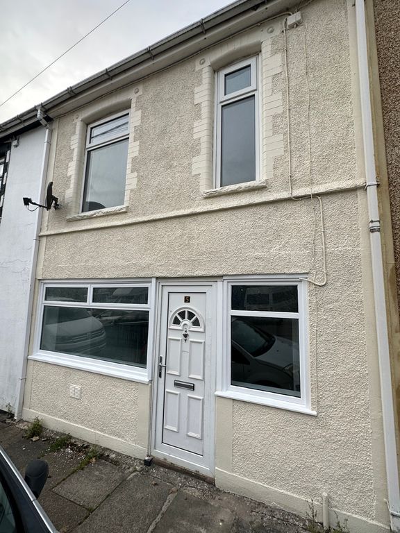 3 bed terraced house to rent in Butleigh Terrace, Tredegar NP22, £650