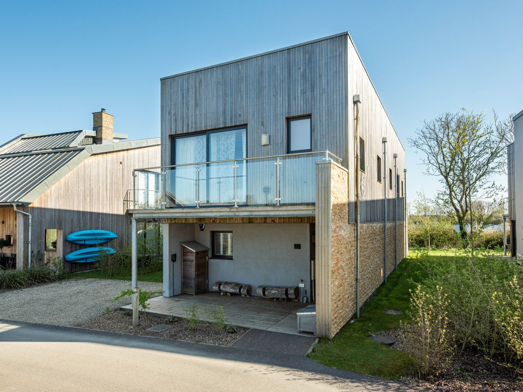 4 bed detached house for sale in Lower Mill Lane, Cirencester GL7, £