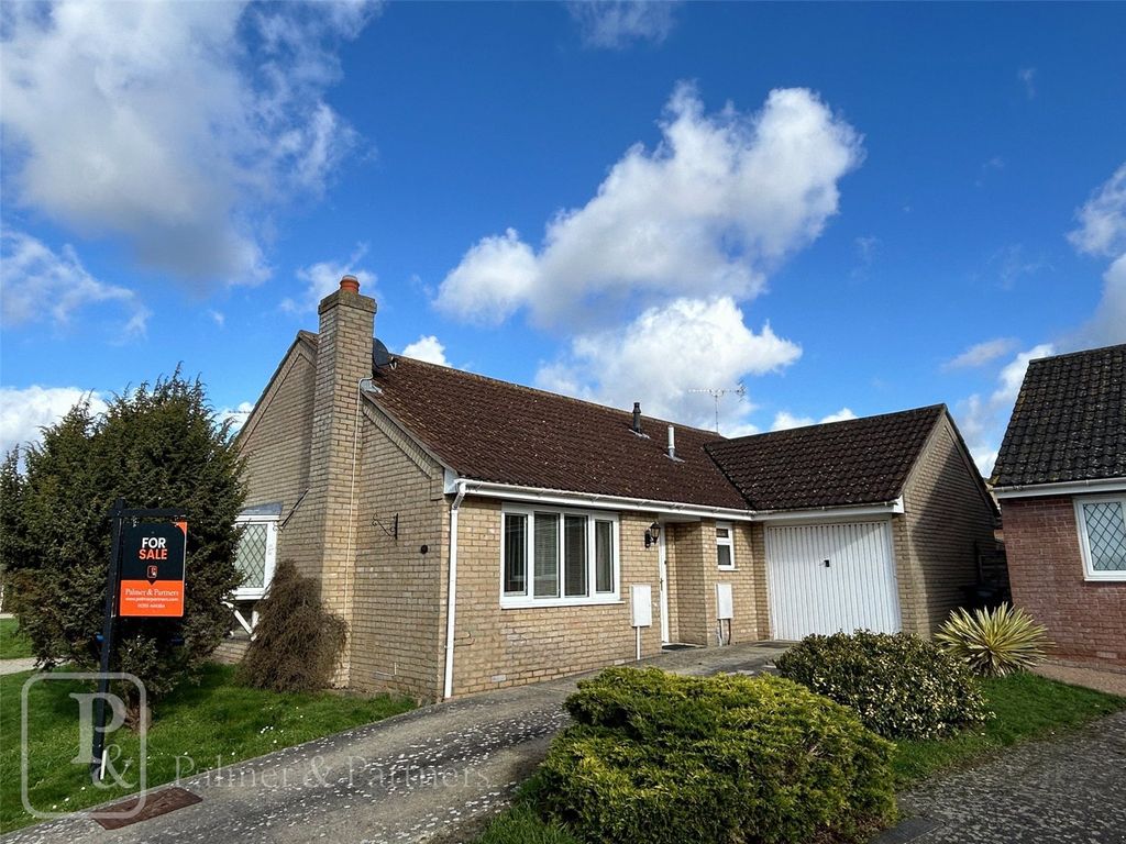 3 bed bungalow for sale in Sunnyside Way, Little Clacton, Clacton On