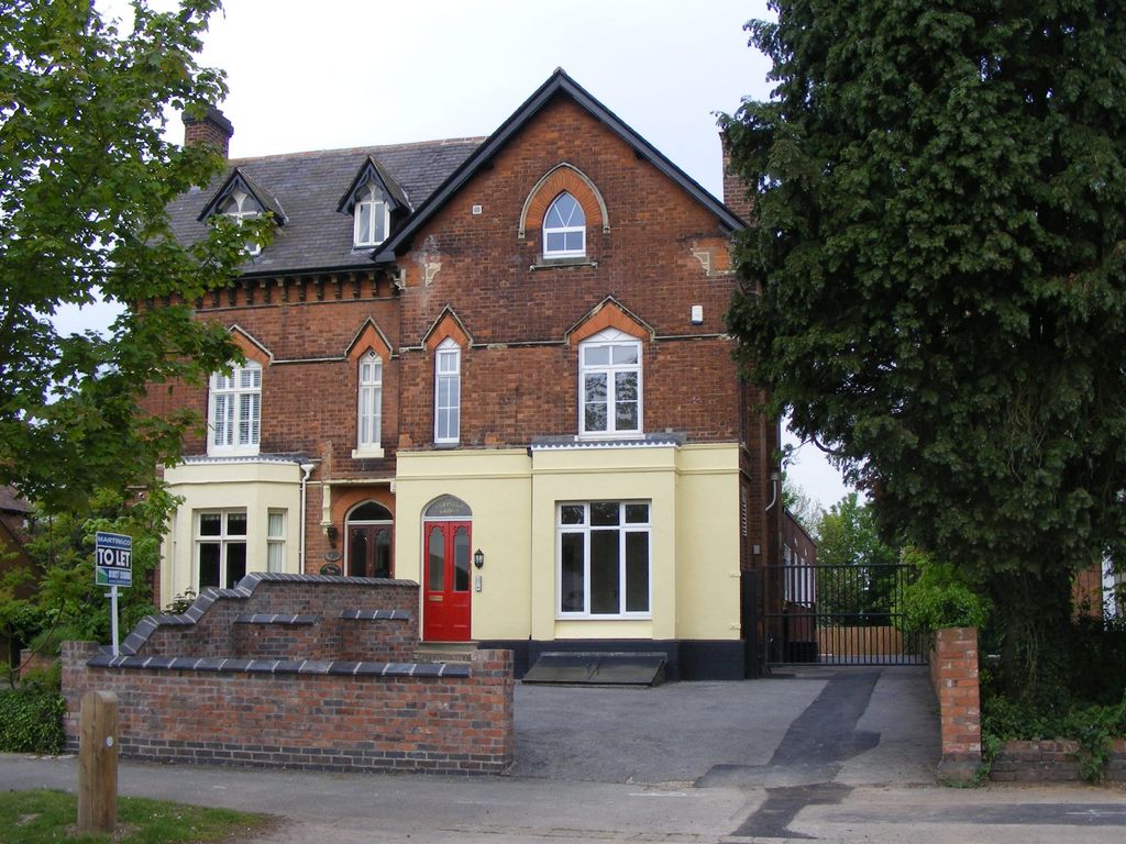 2 bed flat to rent in Wigginton Road, Tamworth, Staffs B79, £795 pcm