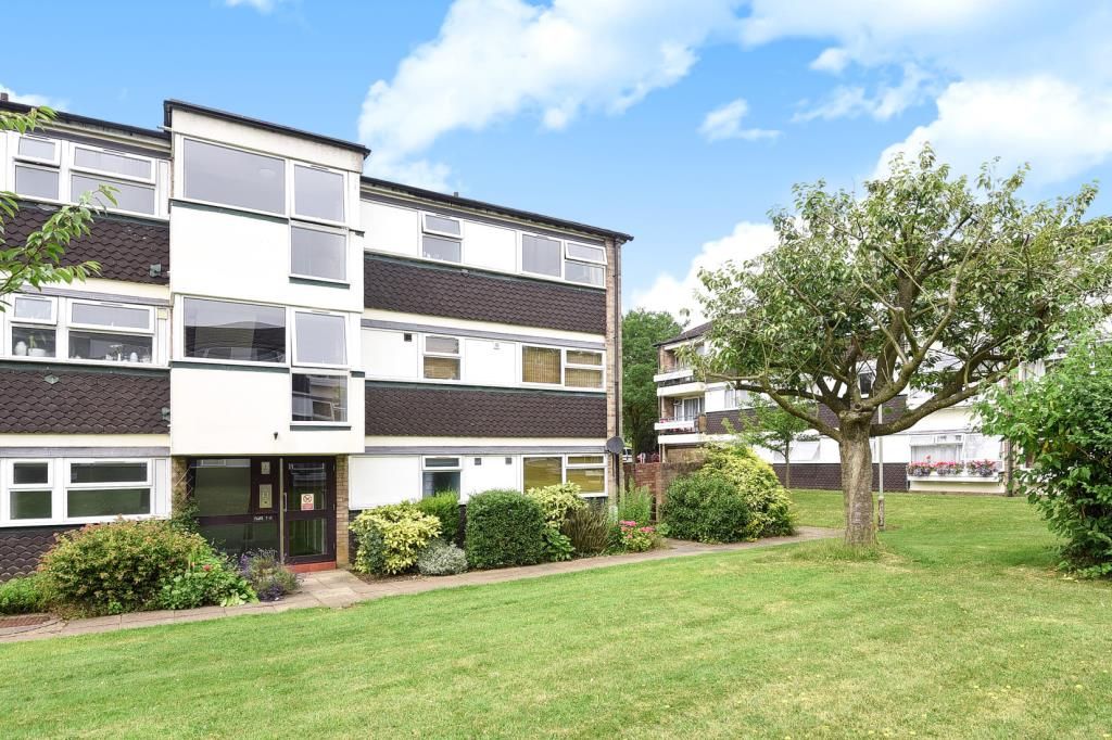 2 bed flat to rent in Latimer Grange, Headington OX3, £1,500 pcm Zoopla
