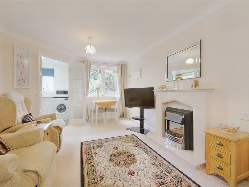 2 bed property for sale in Yorktown Road, College Town, Sandhurst GU47