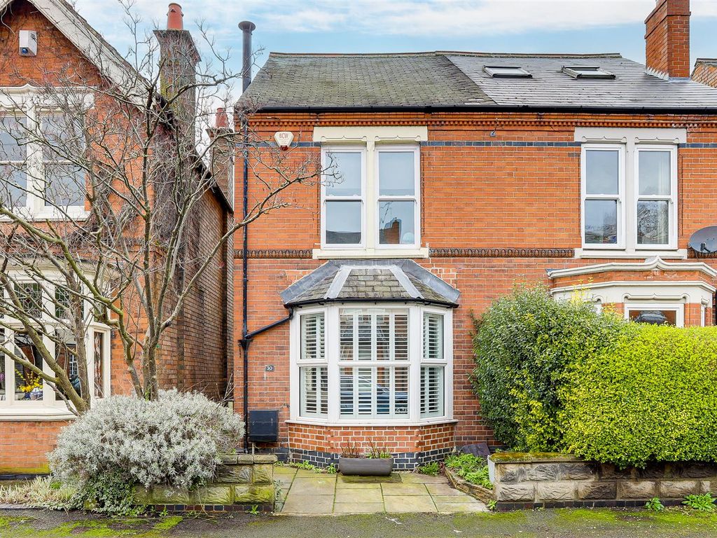 4 bed semidetached house for sale in Charlton Avenue, Long Eaton