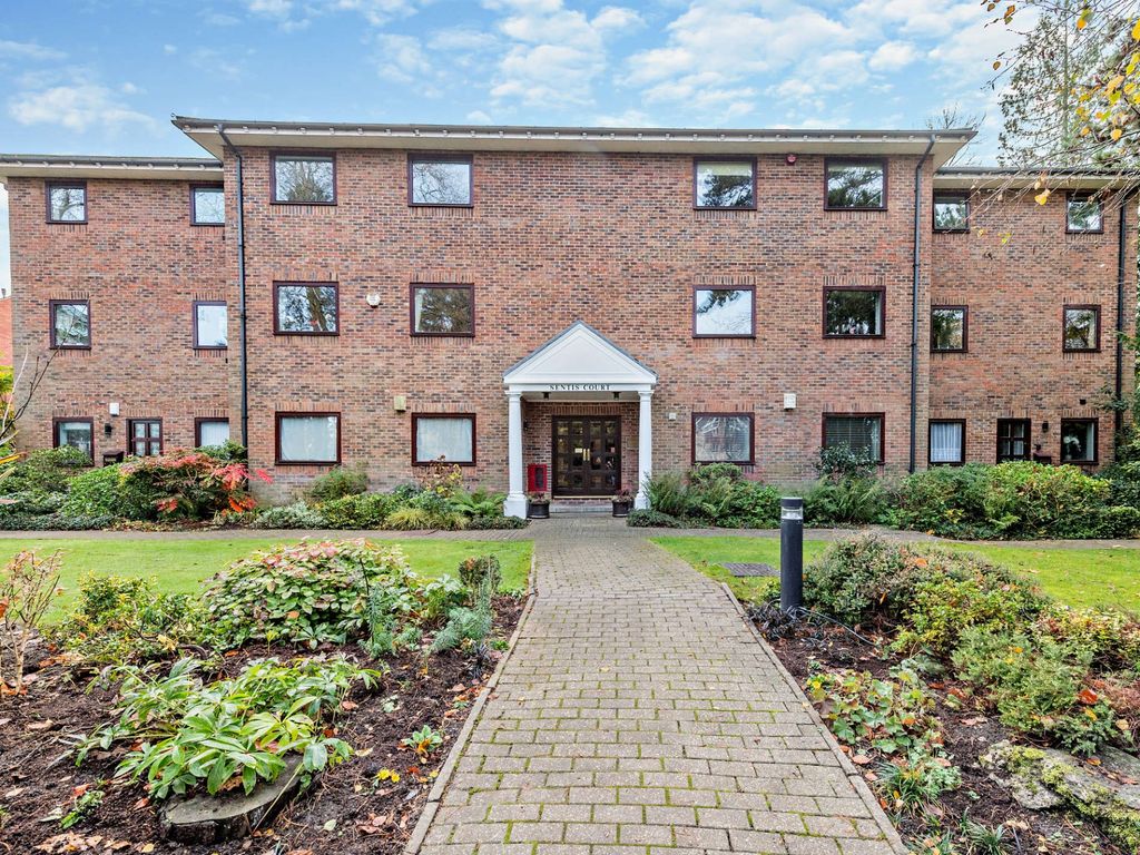 2 bed flat for sale in Carew Road, Northwood HA6, £775,000 Zoopla