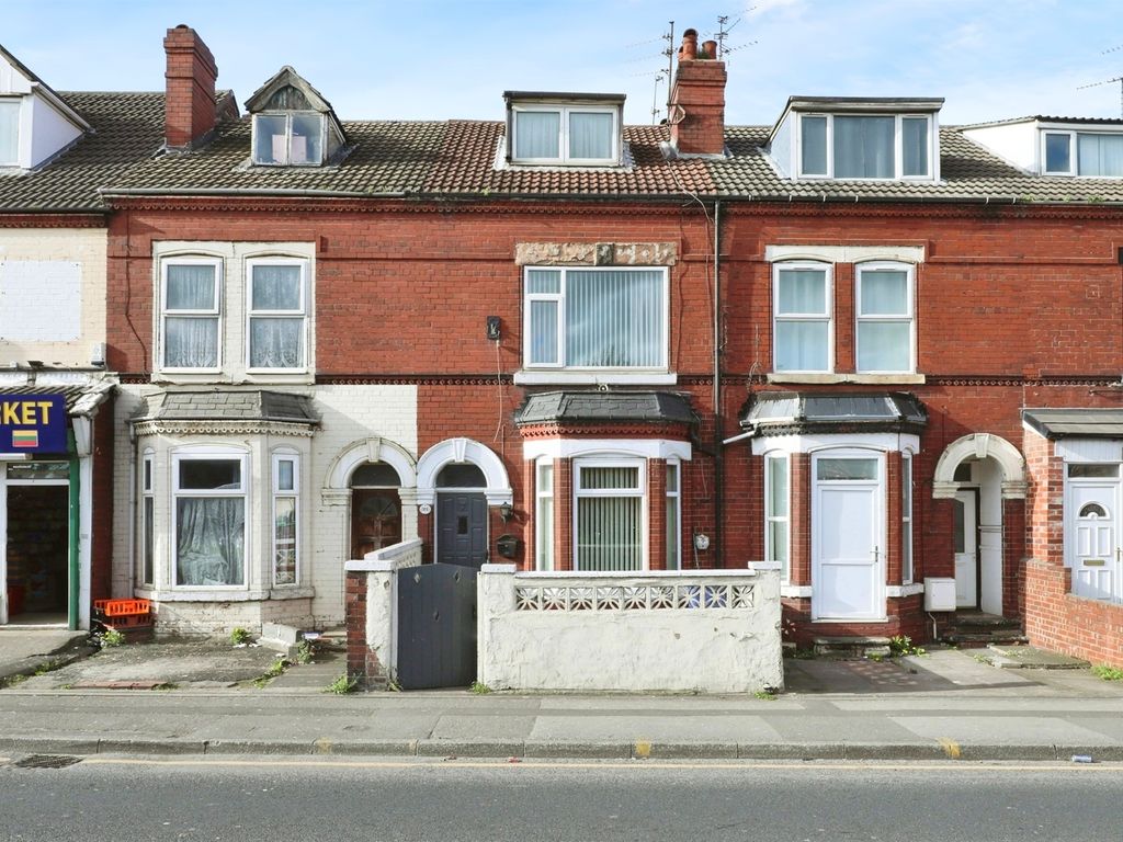 5 bed terraced house for sale in Carr House Road, Hyde Park, Doncaster