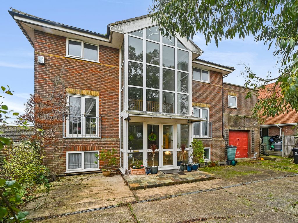 5 bed detached house for sale in Dumont Avenue, St. Osyth, ClactonOn