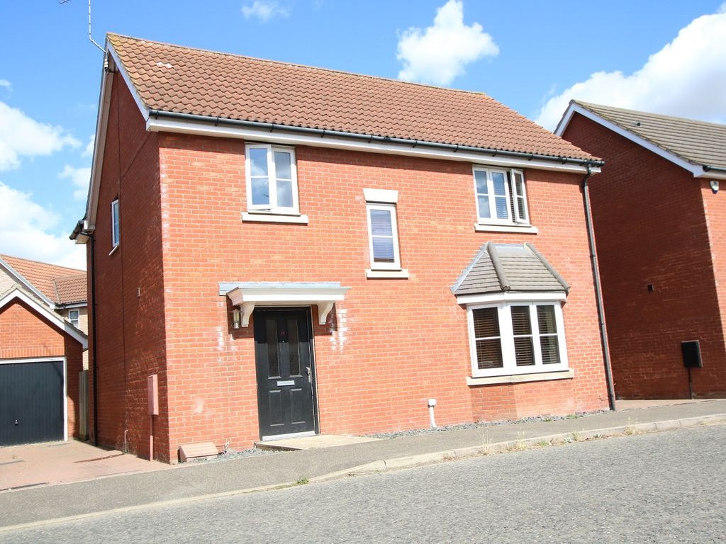 4 bed detached house for sale in Plummers Dell, Great Blakenham