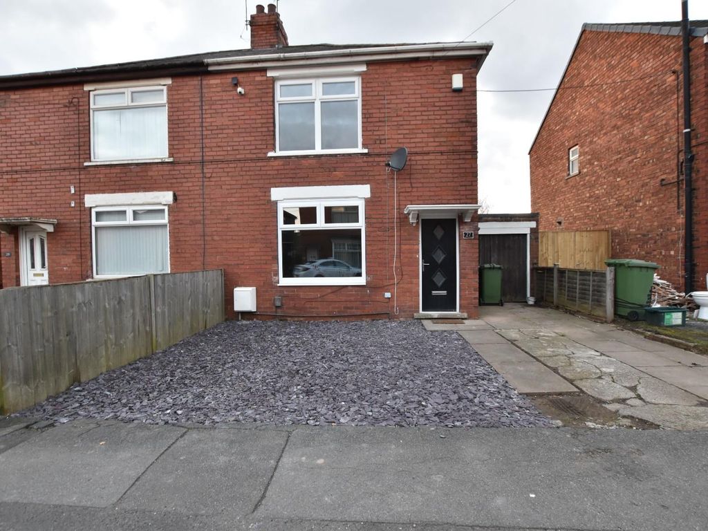 3 bed semidetached house for sale in Bottesford Avenue, Scunthorpe DN16, £135,000 Zoopla