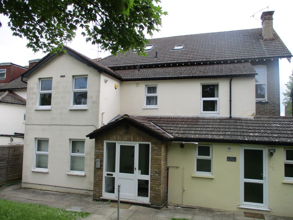 1 bed flat to rent in Park Hill Close, Carshalton SM5 Zoopla