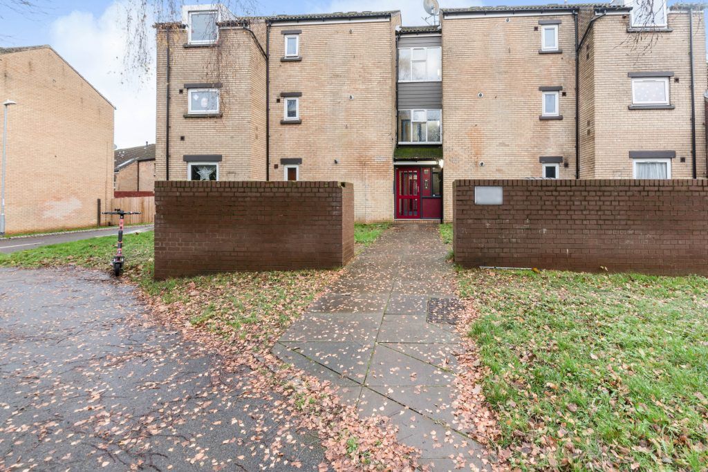 23 Newstone Crescent, Northampton NN4  