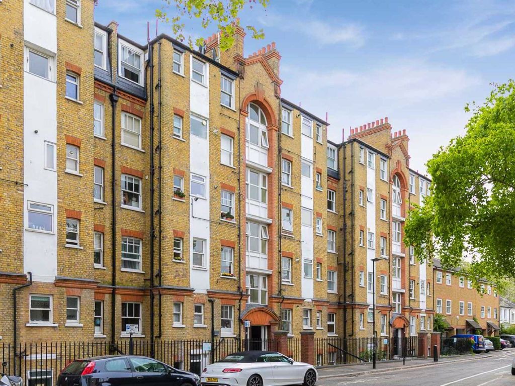 2 bed flat to rent in Chiswick Road, London W4 Zoopla