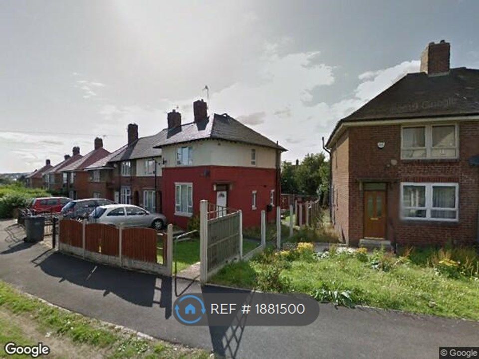 2 bed end terrace house to rent in Avenue, Sheffield S5, £780