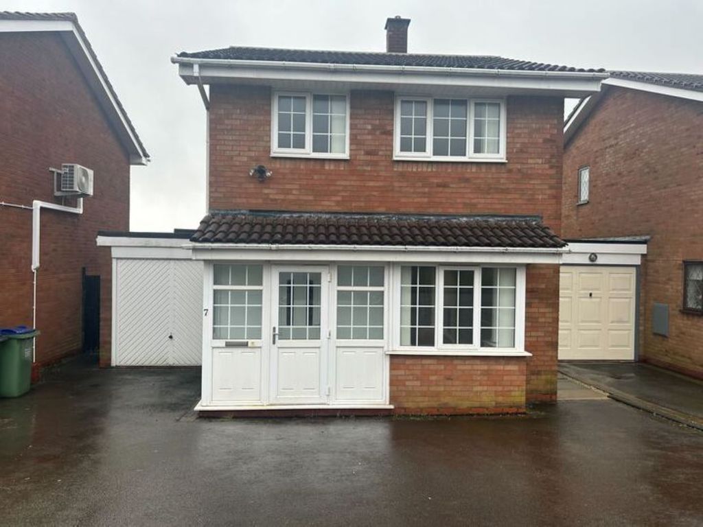3 bed detached house for sale in Wadham Close, Rowley Regis B65, £