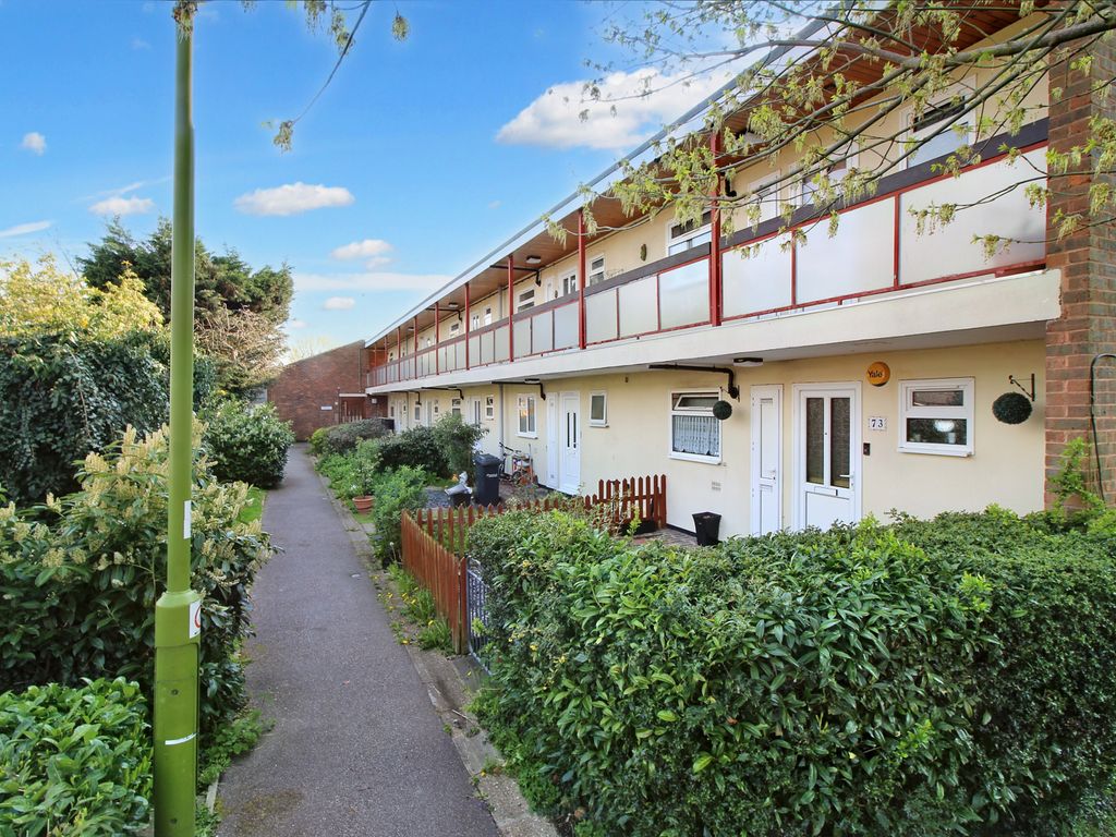 1 bed flat for sale in Wheatcroft, Cheshunt, Waltham Cross EN7, £