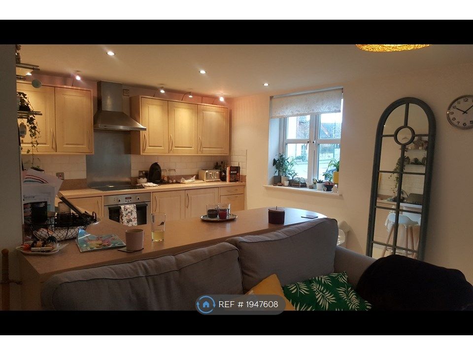 2 bed flat to rent in Lister House Ockbrook Drive, Nottingham NG3, £850