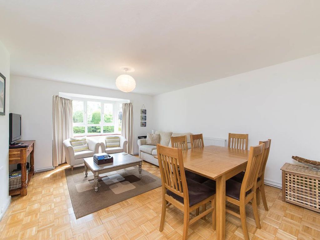 2 bed flat to rent in Lichfield Court, Claremont Road KT6 Zoopla